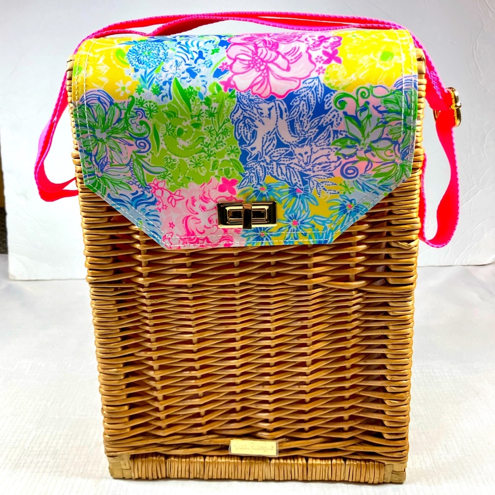 NWOT Lilly Pulitzer Cheek To Cheek Wicker Wine Carrier With Strap